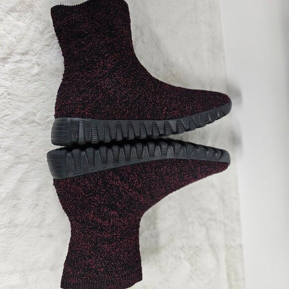Bernie Mev Black Maroon Pullon Lug Sole Sock Bootie Size 10.5 - Picture 7 of 13